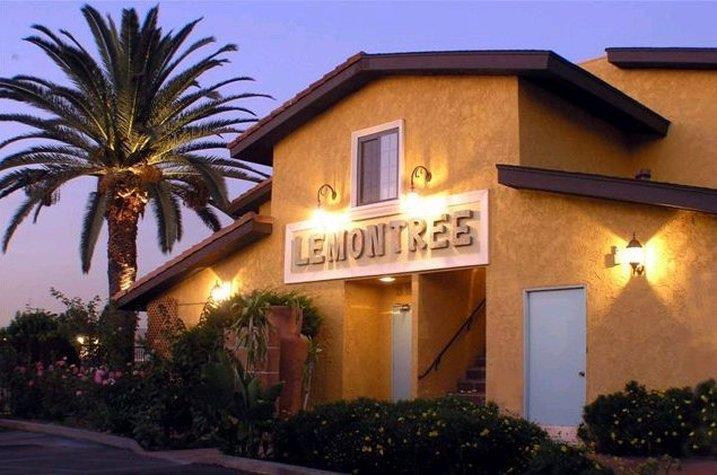 The Lemon Tree Hotel Anaheim Exterior photo